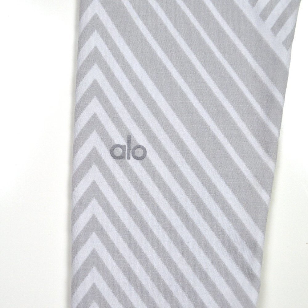 alo Diagonal Stripe Santa Fe White Crop Legging XS - Picture 6 of 8